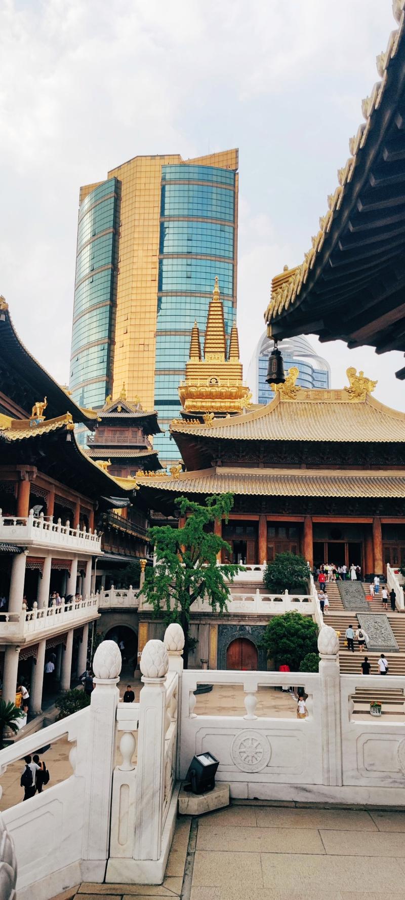 上海静安寺:千年古刹,文化瑰宝